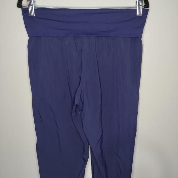 Lululemon Navy Blue Cinch Puff Pant Leg Capris Leggings Foldable Waist Band Sz 8 - Picture 4 of 7